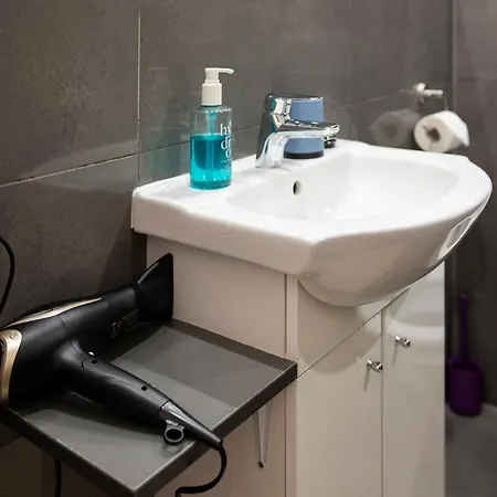 Galeon Apartament *